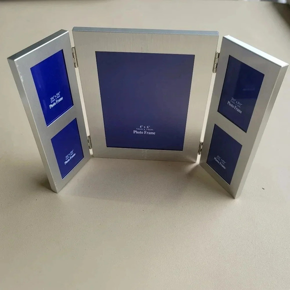 NWOT Brushed Silver Stain Folding Standing Picture Frame 4"×6" & 2.5"×3.5" Photo - Picture 1 of 9